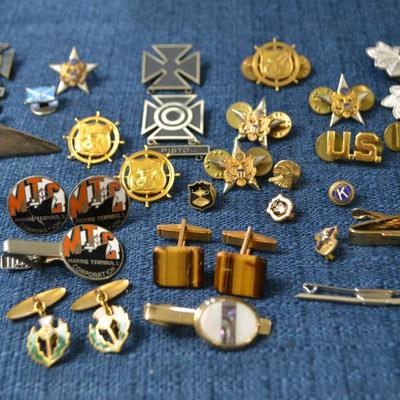 LOT 419. MILITARY ITEMS, CUFF LINKS, TIE BARS