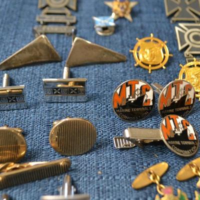 LOT 419. MILITARY ITEMS, CUFF LINKS, TIE BARS