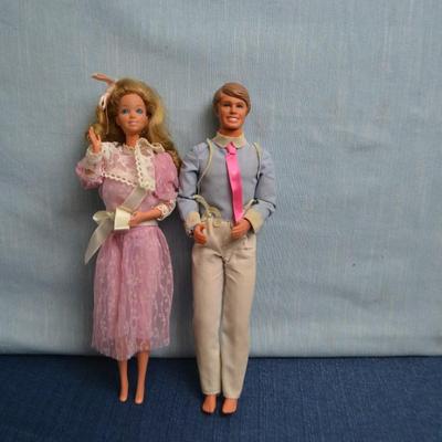 LOT 442. VINTAGE KEN AND BARBIE