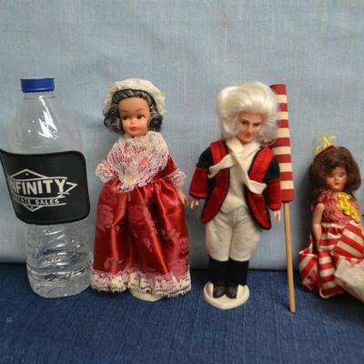 LOT 451. GEORGE AND MARTHA WASHINGTON DOLL AND OTHER DOLLS