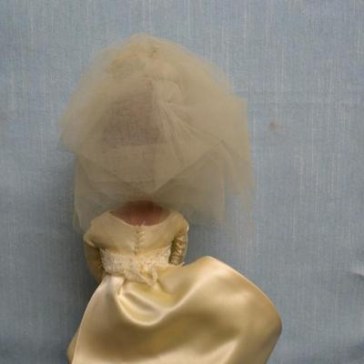 LOT 454. VINTAGE WEDDING DOLL