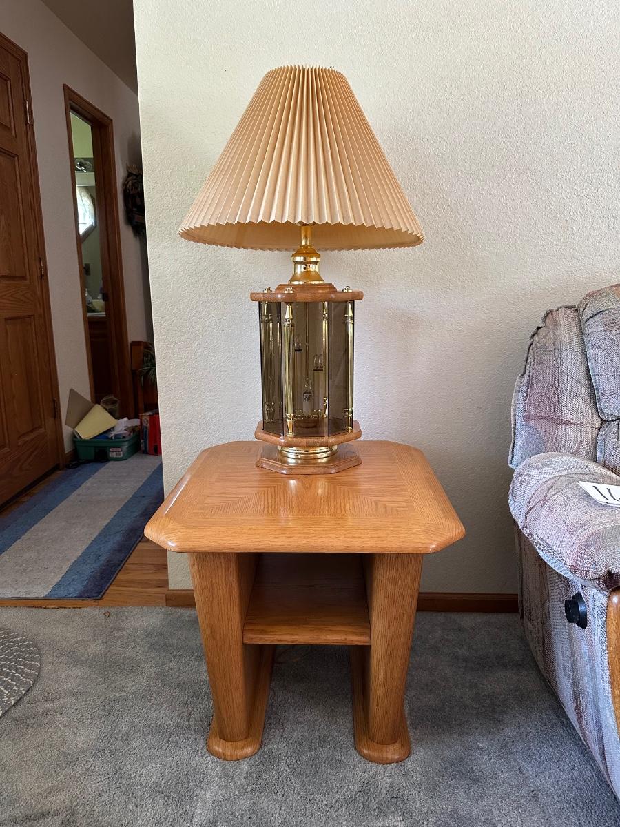 2 TIER OAK END TABLE WITH MULTI LIGHT LAMP