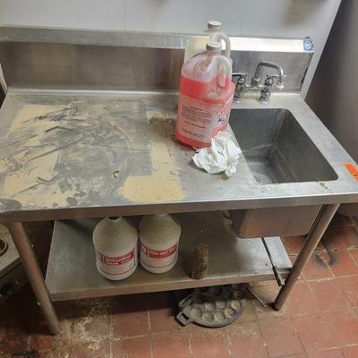 Stainless Steel Table 42" x 24" x 32" T