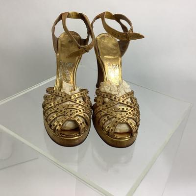 Lot 506 Vintage Cangemi Hand-made Studded Gold-toned Autographed Edition Strapy Heel