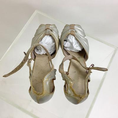 Lot 510 Antique Hutzler Brothers, Baltimore Maryland Silver Heels