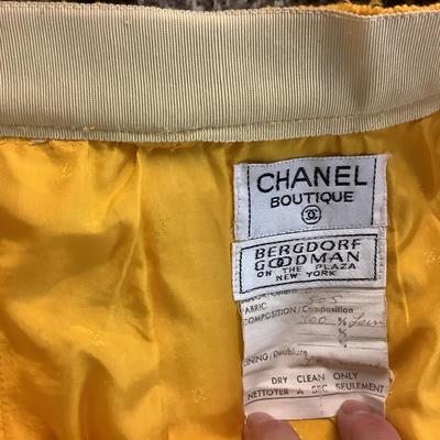Lot 512 Vintage Chanel Boutique, Bergdorf Goodman @ the Plaza Hotel NY Wool/Lined Mini Skirt