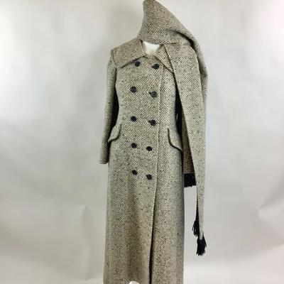 Lot 513 Carlton Deb, Stamford Connecticut, Wool Double Breasted Coat