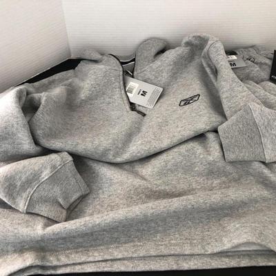 Menâ€™s RBK Top & Pants M, plus 1 Pair Happy Socks -Lot 175