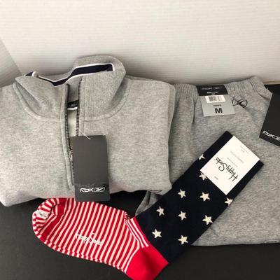 Menâ€™s RBK Top & Pants M, plus 1 Pair Happy Socks -Lot 175
