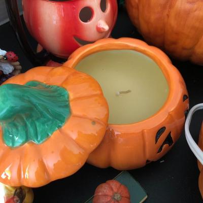 Large Fall, Thanksgiving & Halloween ðŸŽƒ Lot -Lot 177