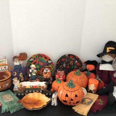 Large Fall, Thanksgiving & Halloween ðŸŽƒ Lot -Lot 177
