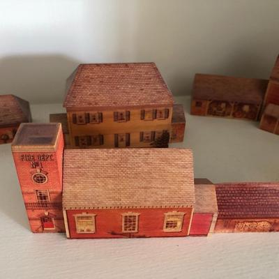Miniature Wooden Houses ðŸ  -Lot 180