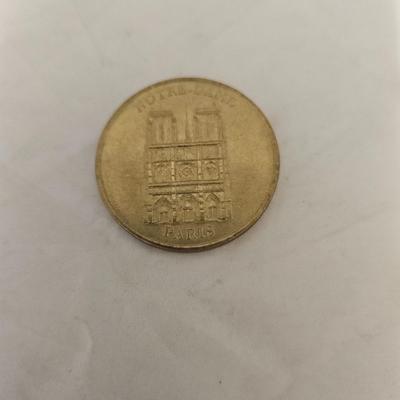 Notre Dame paris medal