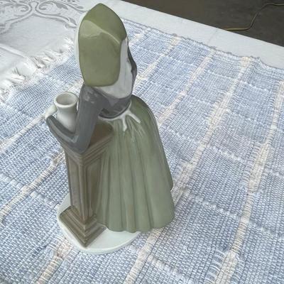 Lladro Figure