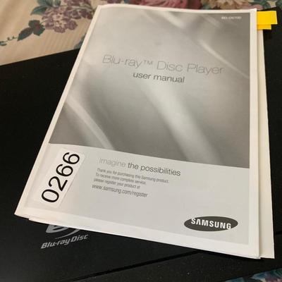 Samsung Blu Ray DVD Player - Model BD D5700 w/Remote & Manual