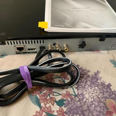 Samsung Blu Ray DVD Player - Model BD D5700 w/Remote & Manual