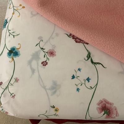 PAIR Single Beds with Bedding, Sheets, Pillows