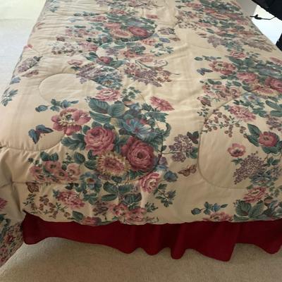 PAIR Single Beds with Bedding, Sheets, Pillows