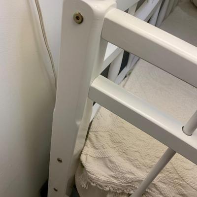 Clean Day Bed w/ Bedspread, Sheets, Pillowcase, even Pillow.