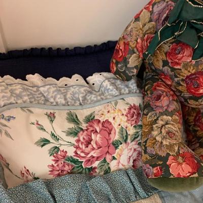 Throw Pillow Assortment Lot