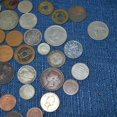 LOT 455. COLLECTION OF VARIOUS COINS