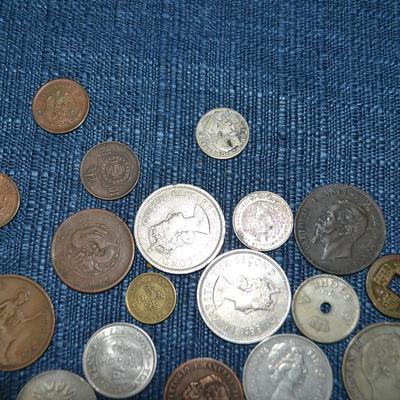 LOT 455. COLLECTION OF VARIOUS COINS