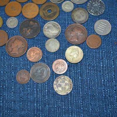 LOT 455. COLLECTION OF VARIOUS COINS