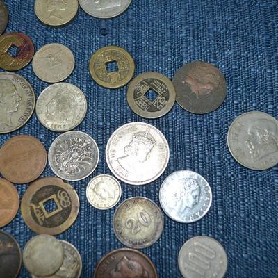 LOT 455. COLLECTION OF VARIOUS COINS