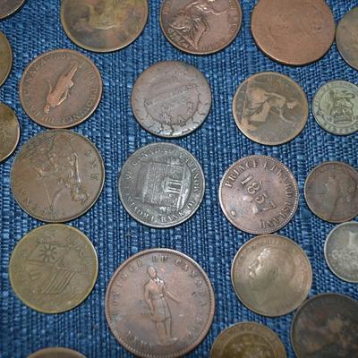 LOT 457. COLLECTION OF VARIOUS COINS