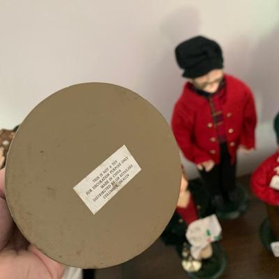 Christmas Carolers Lot