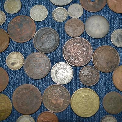 LOT 458. COLLECTION OF VARIOUS COINS