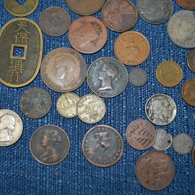 LOT 459. COLLECTION OF VARIOUS COINS