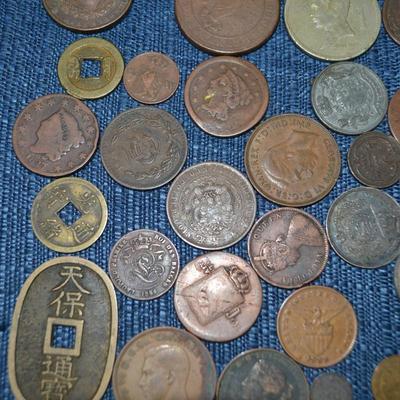 LOT 459. COLLECTION OF VARIOUS COINS