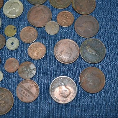 LOT 459. COLLECTION OF VARIOUS COINS