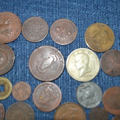 LOT 459. COLLECTION OF VARIOUS COINS