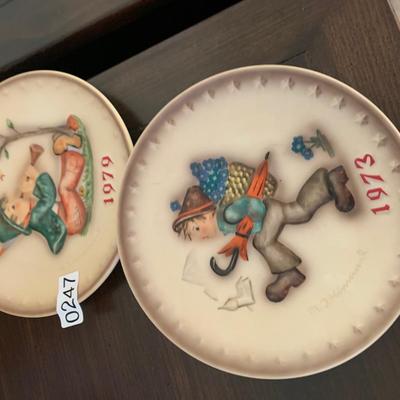 Hummel Lot #3 Plates / Book