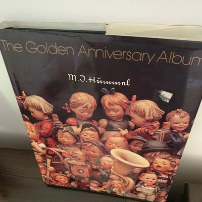 Hummel Lot #3 Plates / Book