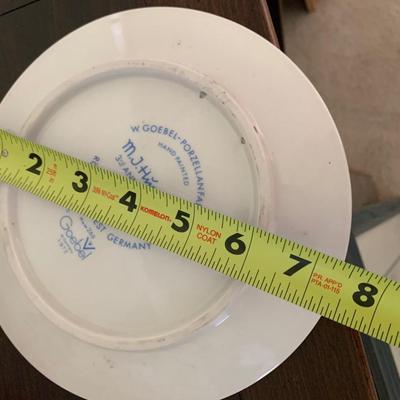 Hummel Lot #3 Plates / Book
