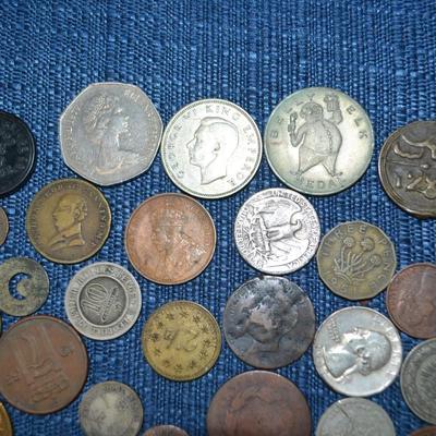 LOT 460. COLLECTION OF VARIOUS COINS