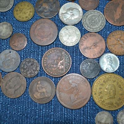 LOT 460. COLLECTION OF VARIOUS COINS