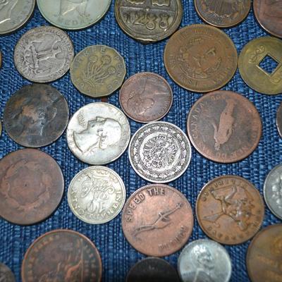 LOT 460. COLLECTION OF VARIOUS COINS