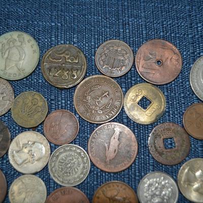 LOT 460. COLLECTION OF VARIOUS COINS