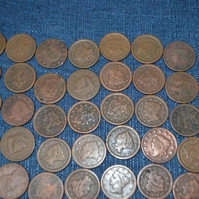 LOT 462. ANTIQUE LARGE CENT COINS