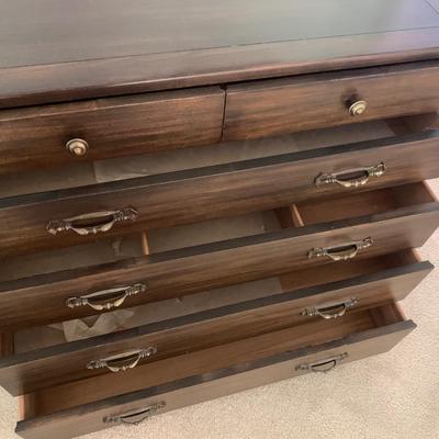 Vintage Sturdy Drexel Bedroom Dressers