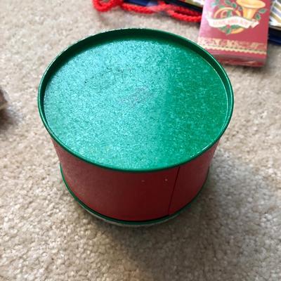 Large Holiday Christmas ðŸŽ„ Winter Lot -Lot 194