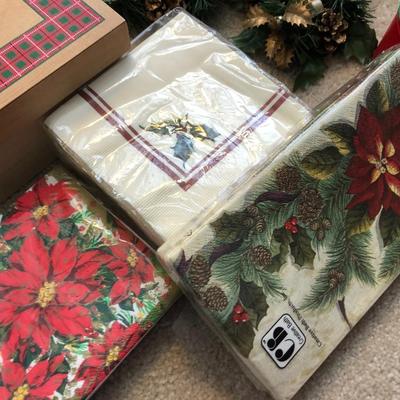 Large Holiday Christmas ðŸŽ„ Winter Lot -Lot 194
