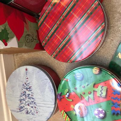 Large Holiday Christmas ðŸŽ„ Winter Lot -Lot 194