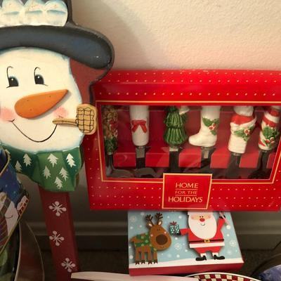 Large Holiday Christmas ðŸŽ„ Winter Lot -Lot 194