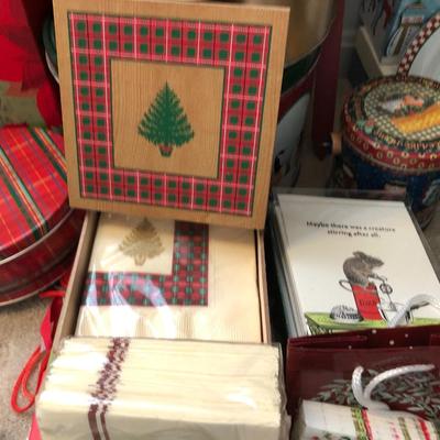 Large Holiday Christmas ðŸŽ„ Winter Lot -Lot 194