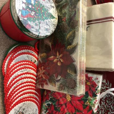Large Holiday Christmas ðŸŽ„ Winter Lot -Lot 194